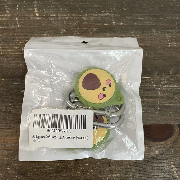 Avocado Air Tags Keychain Two Cases 2021 GPS Smile Character Soft Silicone - Picture 2 of 4